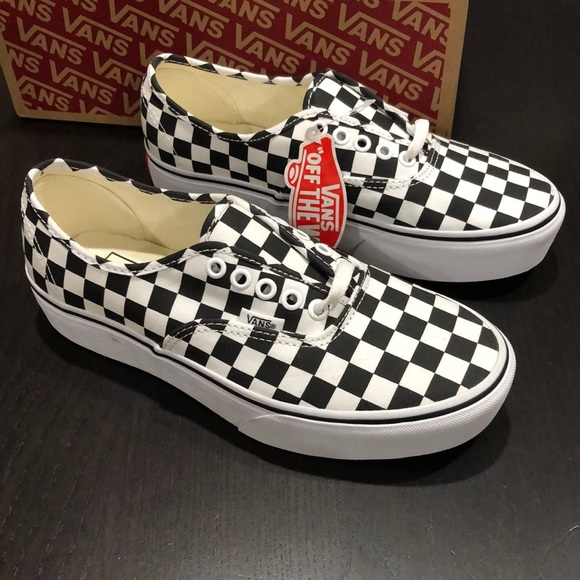vans authentic checkerboard platform
